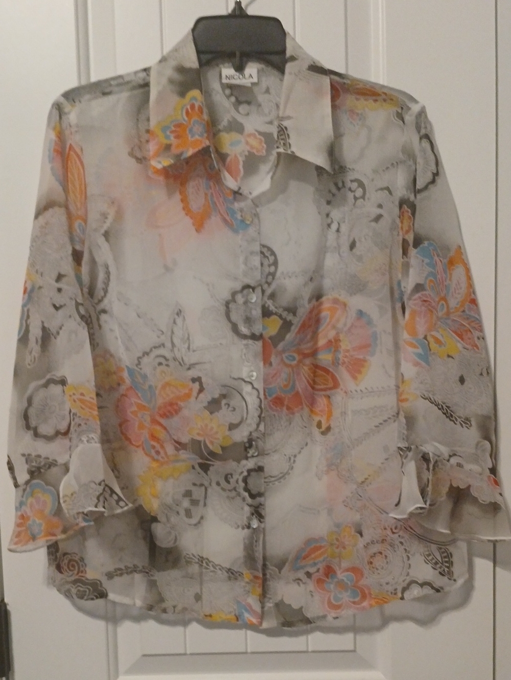 NICOLA Sheer Floral Button-Front Blouse in Gray with Pastel Accents Sz L